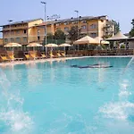 Ancora Sport מלון 4*