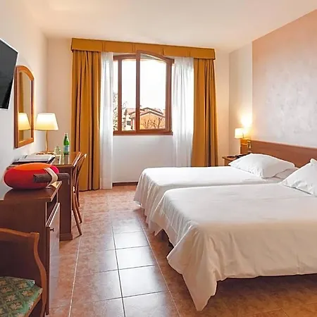 Ancora Sport 4*